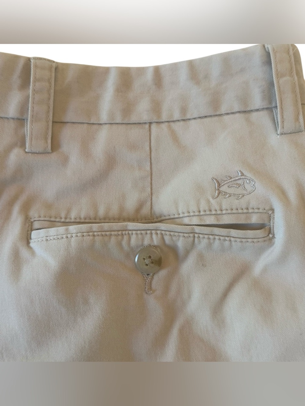 Southern Tide Channel Marker Men's Flat-Front Cotton 7” Shorts - Sandstone Khaki - Picture 11 of 16
